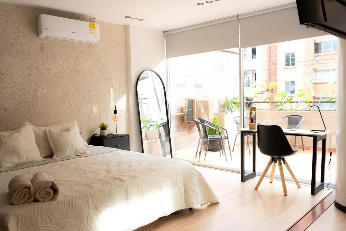 New W Private Jacuzzi & Ac Apartment