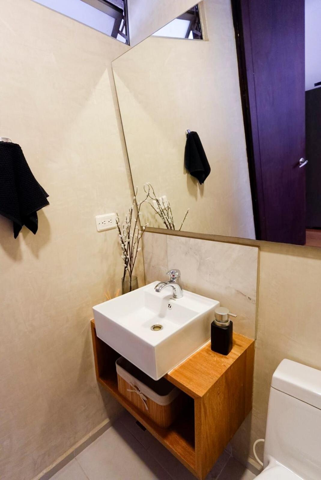 Apartment New W Private Jacuzzi & Ac